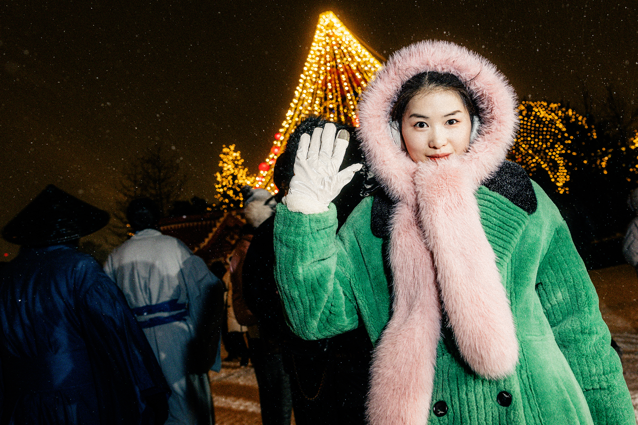 «Нравится организация праздника, много чего можно посмотреть. Наверное, у нас чуть более широкий выбор блюд, огромное количество разных видов супов и лапши, но и здесь есть из чего выбрать», — делится впечатлениями посетительница фестиваля Лю Чан