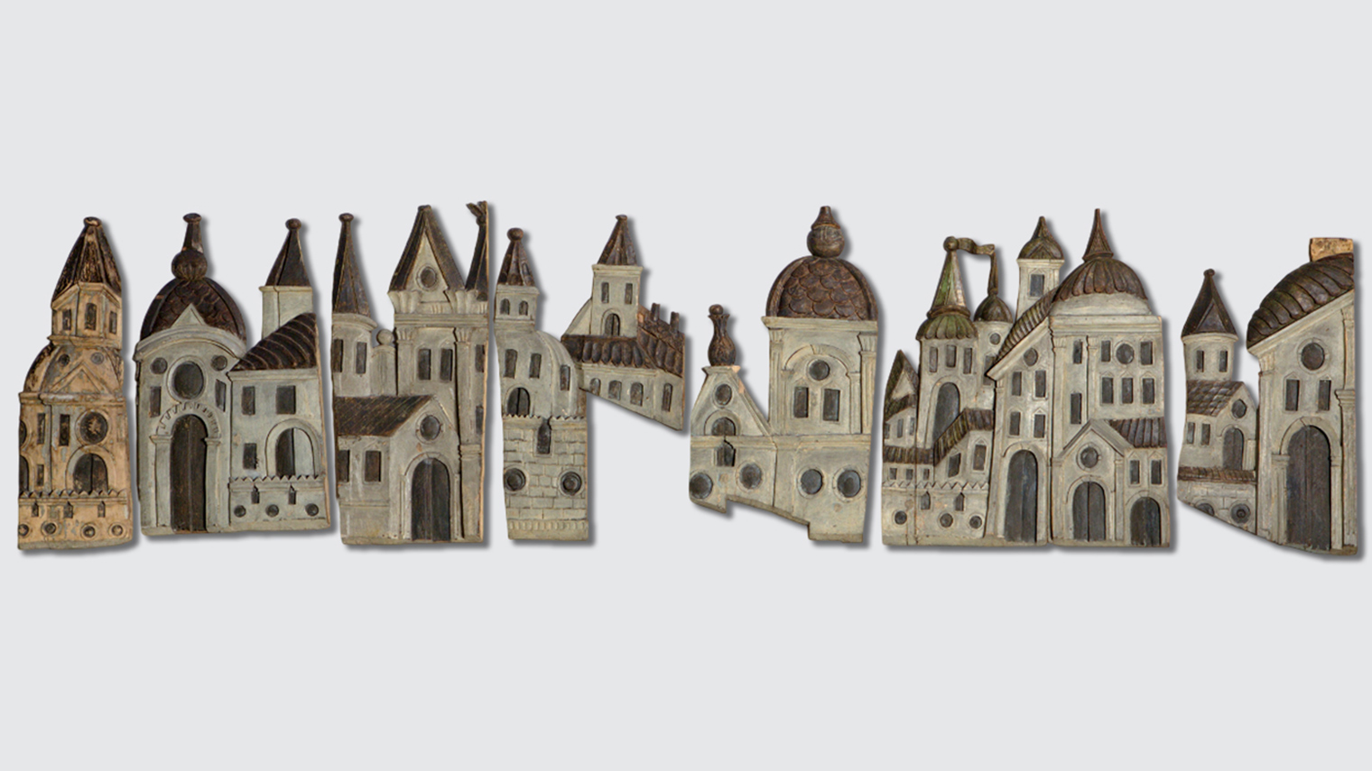 Град Иерусалим, деталь Распятия, Москва, середина 18 века, дерево, резьба, роспись маслом, позолота. © пресс-служба музея-заповедника «Коломенское»