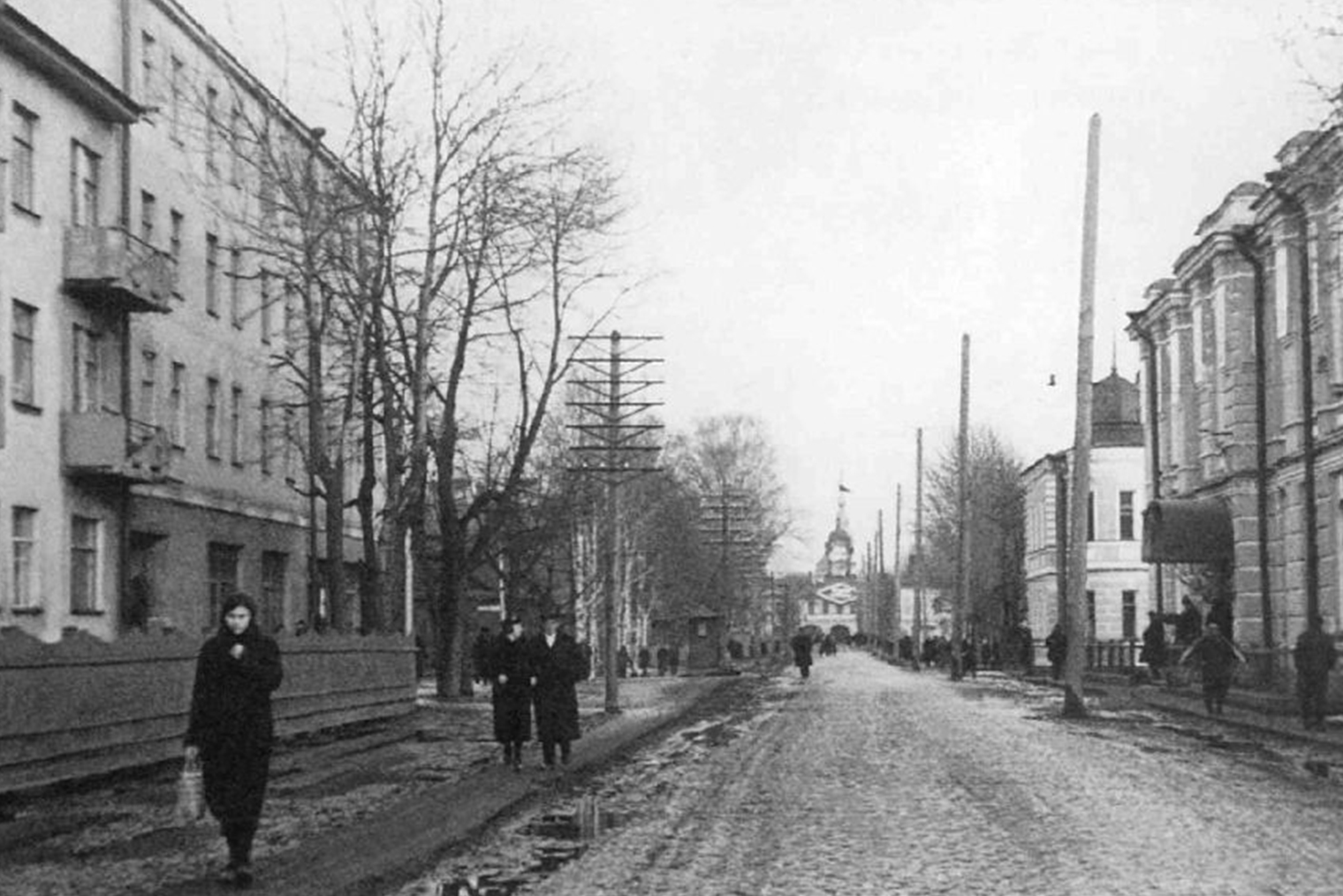 Довоенная жилая застройка на ул. Ленина, фото 1927 года. Источник: kolpino-city.narod.ru