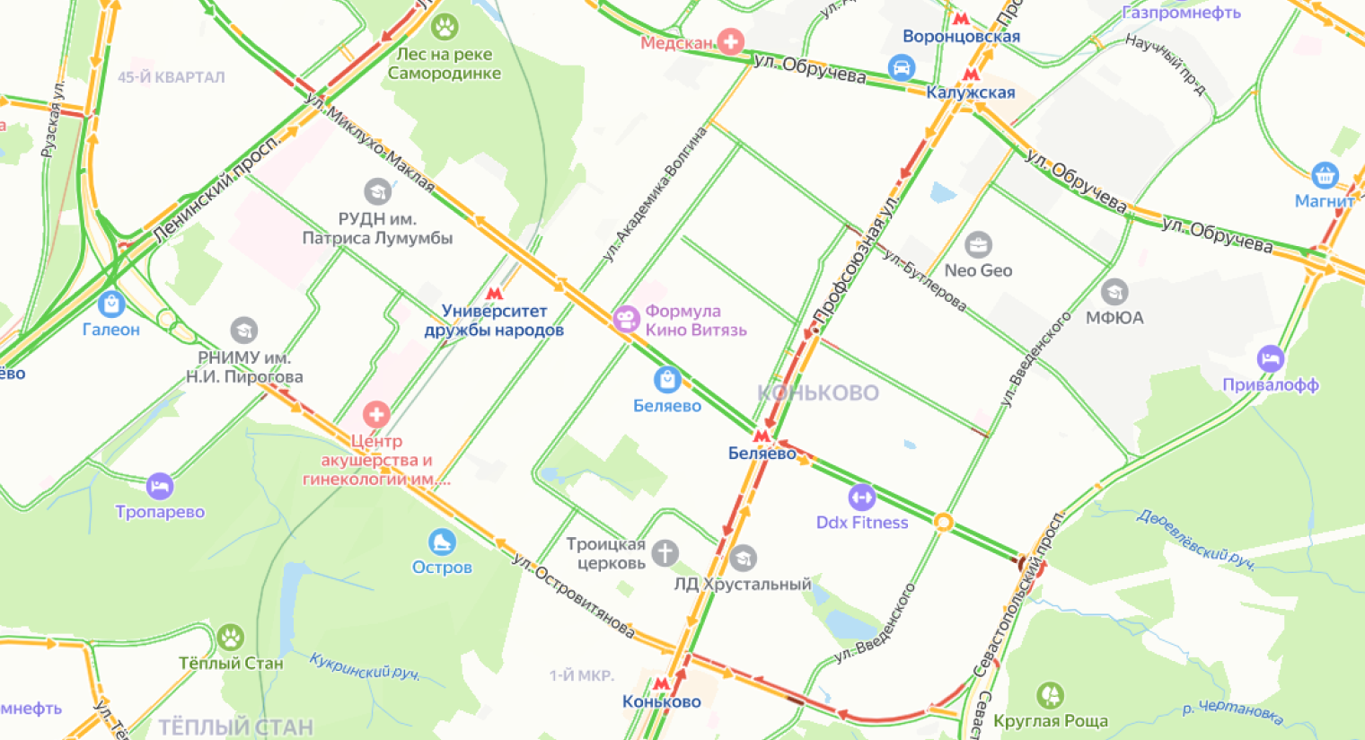 Обстановка на дорогах из Конькова в центр в 09:30. Источник: yandex.ru