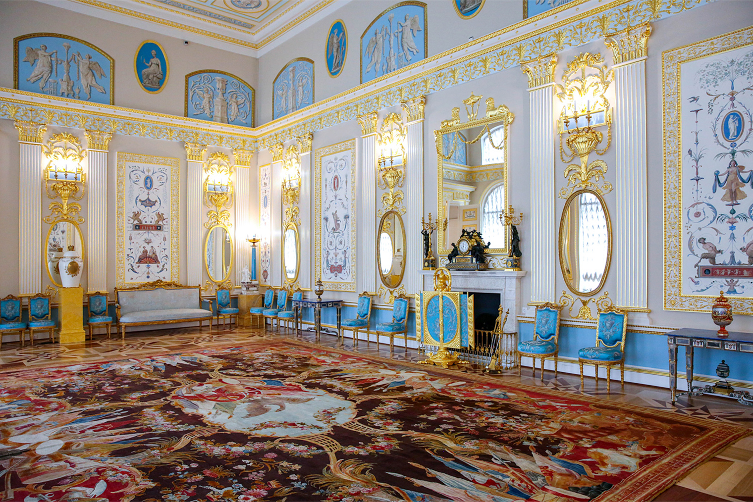 © tzar.ru