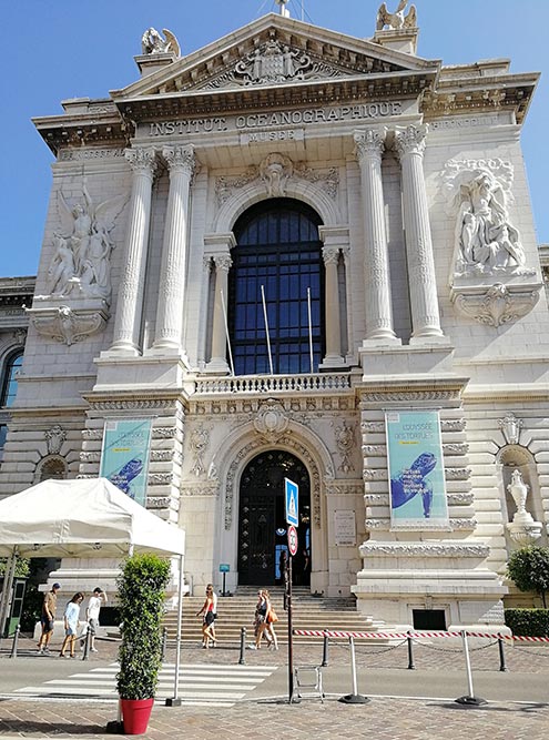 Главный вход в музей