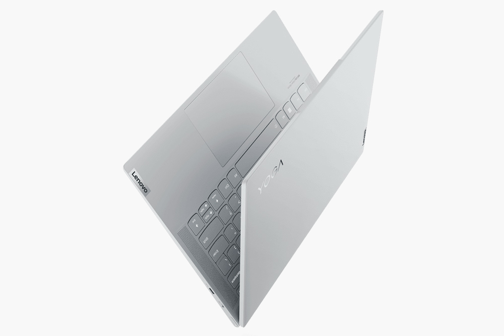 Внешний вид ноутбука Yoga Slim 7 Carbon. Доступен лишь в сером цвете. Источник: «Леново»
