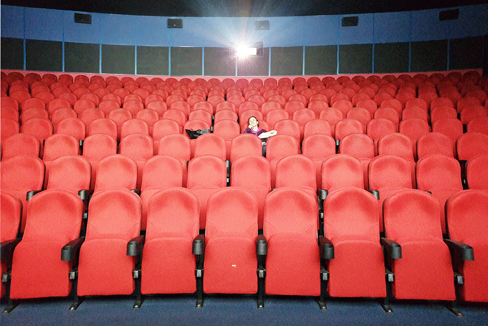 Один из залов кинотеатра «Волжский» — снято за день до самоизоляции в апреле 2020 года