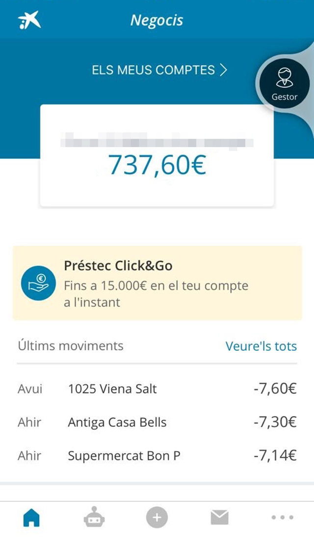 Скриншот приложения CaixaBank с сальдо, последними движениями на счете и вид страницы для денежного перевода