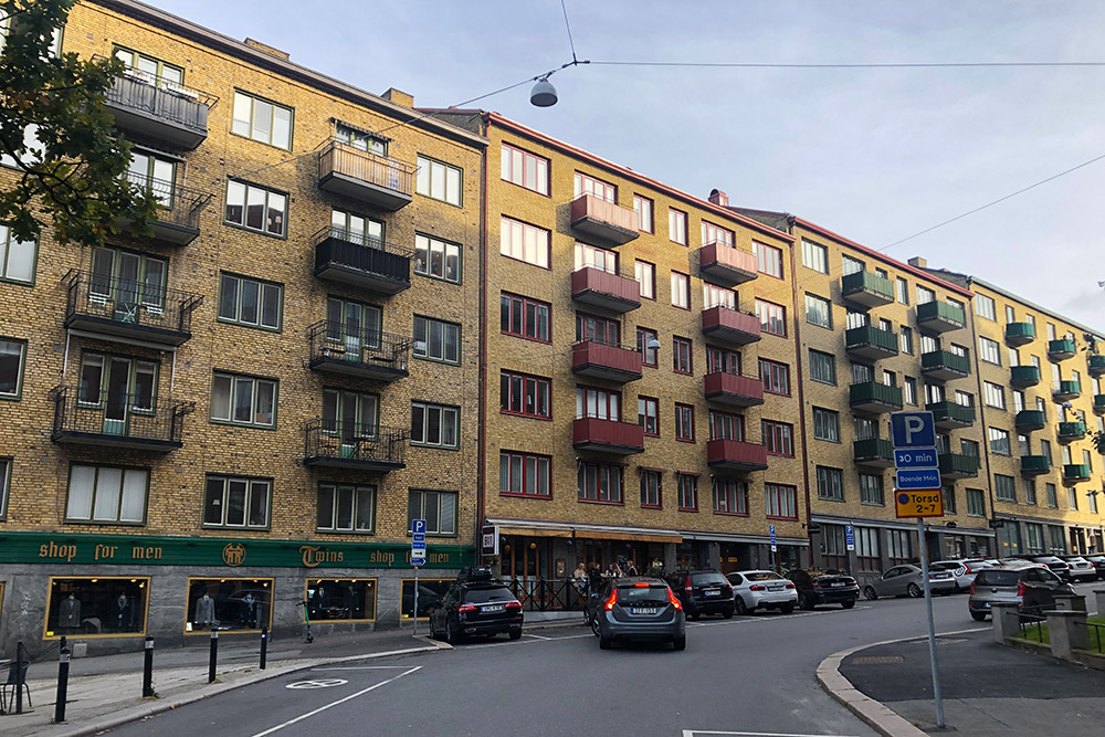 Этот дом находится в центре Гетеборга, и здесь тоже ждут квартир по 20 лет
