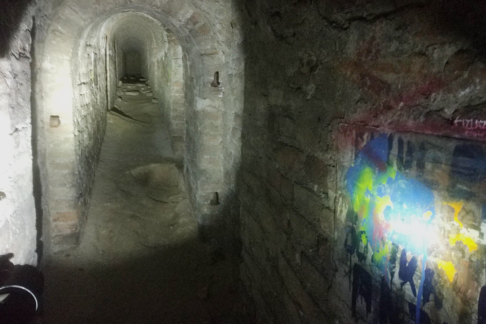 Подземелья крепости тоже интересно посетить