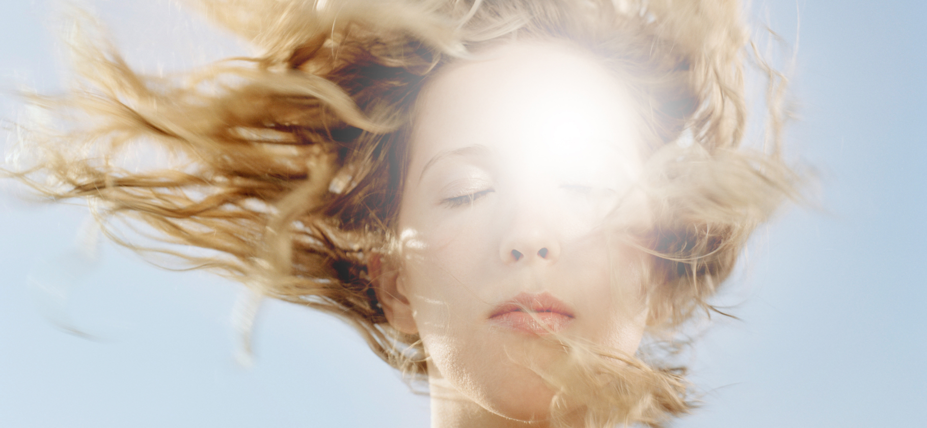 «Смирилась и при­спо­­соби­лась»: 5 историй о жизни с головокру­жением