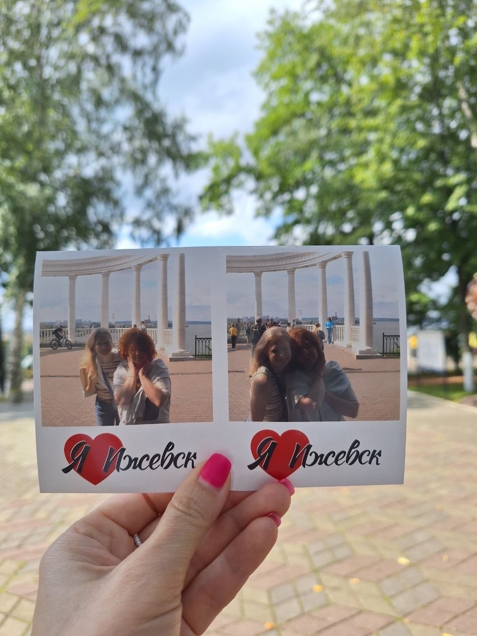 Фото из фотобудки из каждого города — на память)