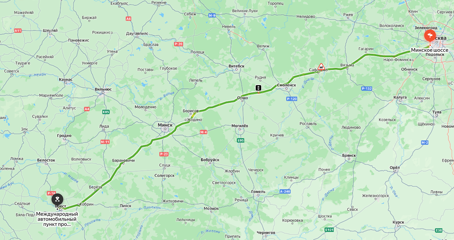 И до границы, и после нее у трассы одно название — М1. © yandex.ru