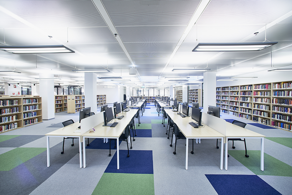 А это библиотека. Источник: CEU / Daniel Vegel / Flickr