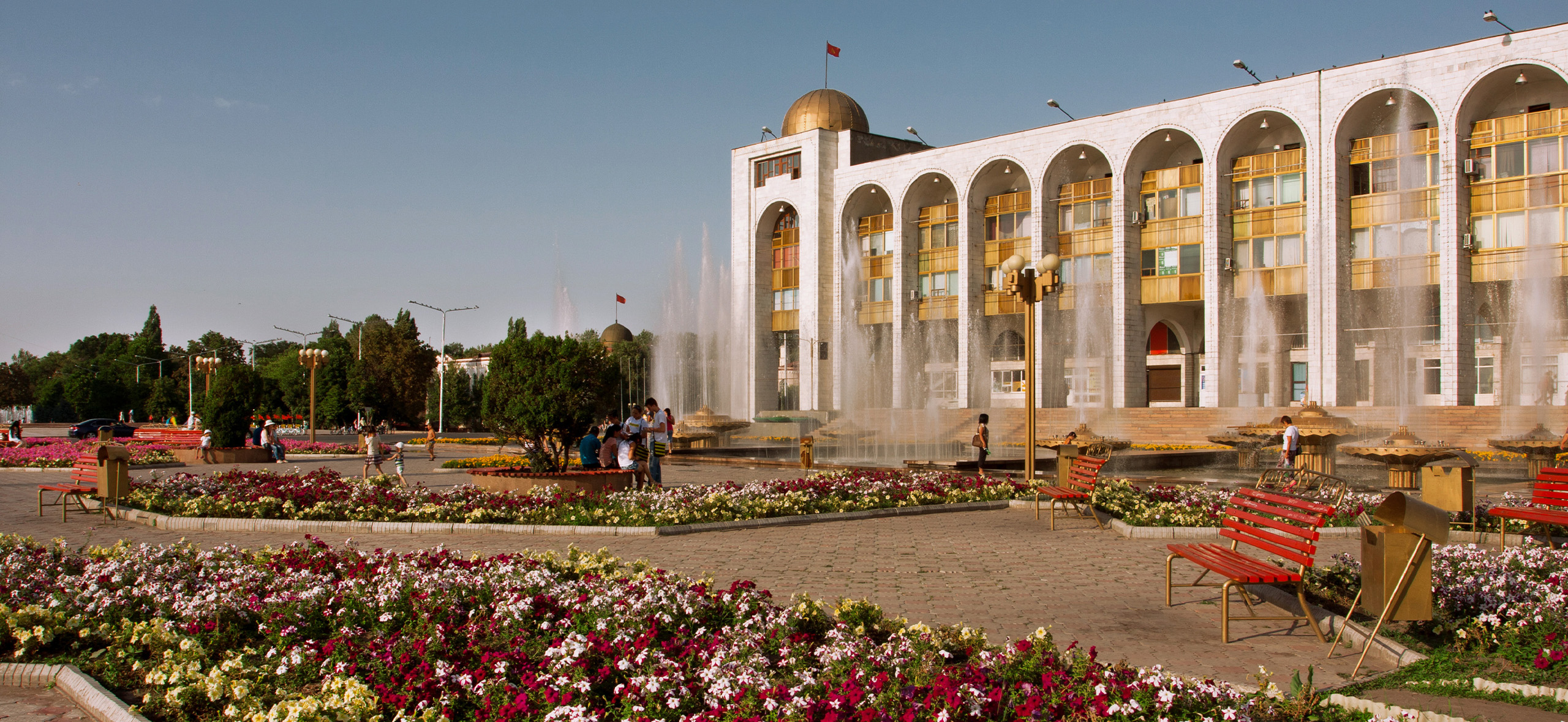 Бишкек: уровень и стоимость жизни, зарплаты и налоги