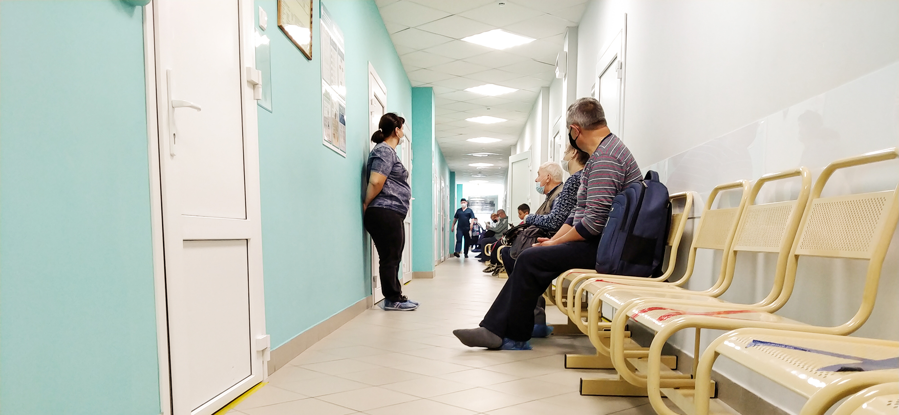 В Санкт-Петербурге запретили плановую медицинскую помощь и диспансеризацию из-за пандемии