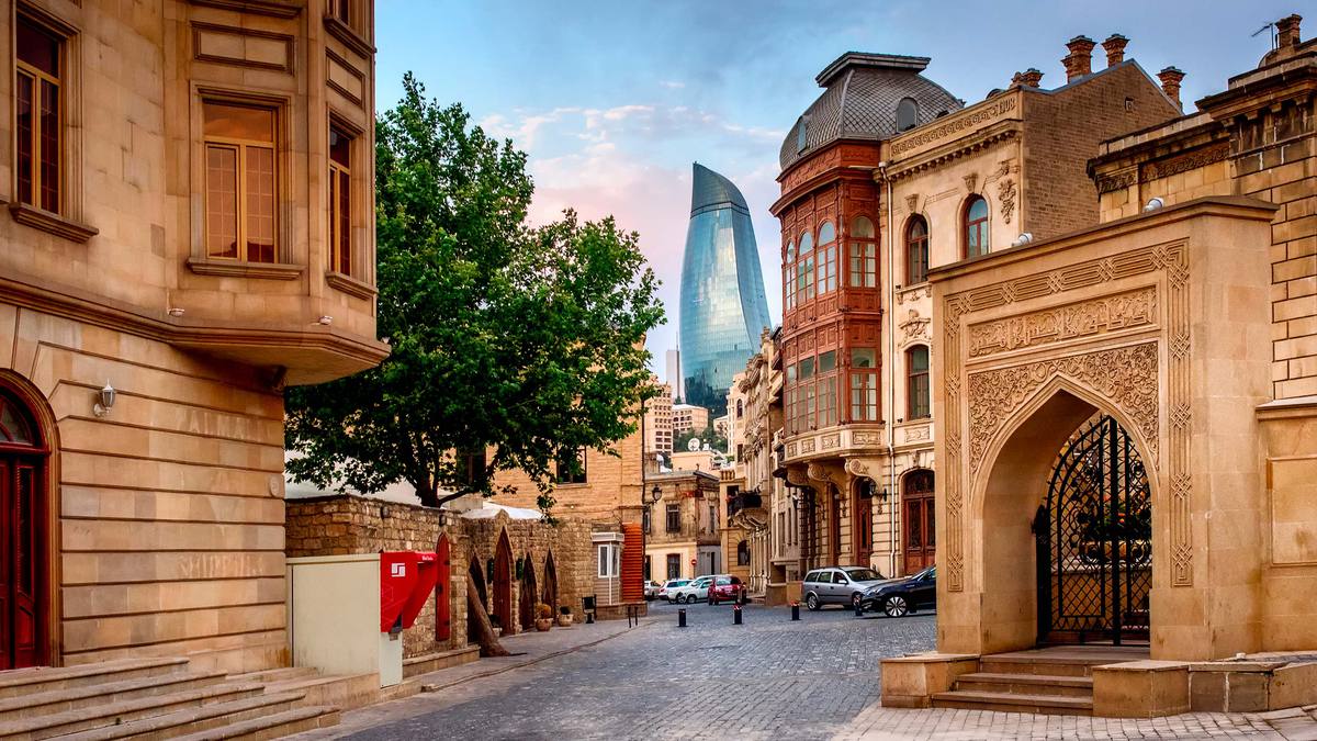 Отдых в Баку: как добраться, что из достопримечательностей посмотреть