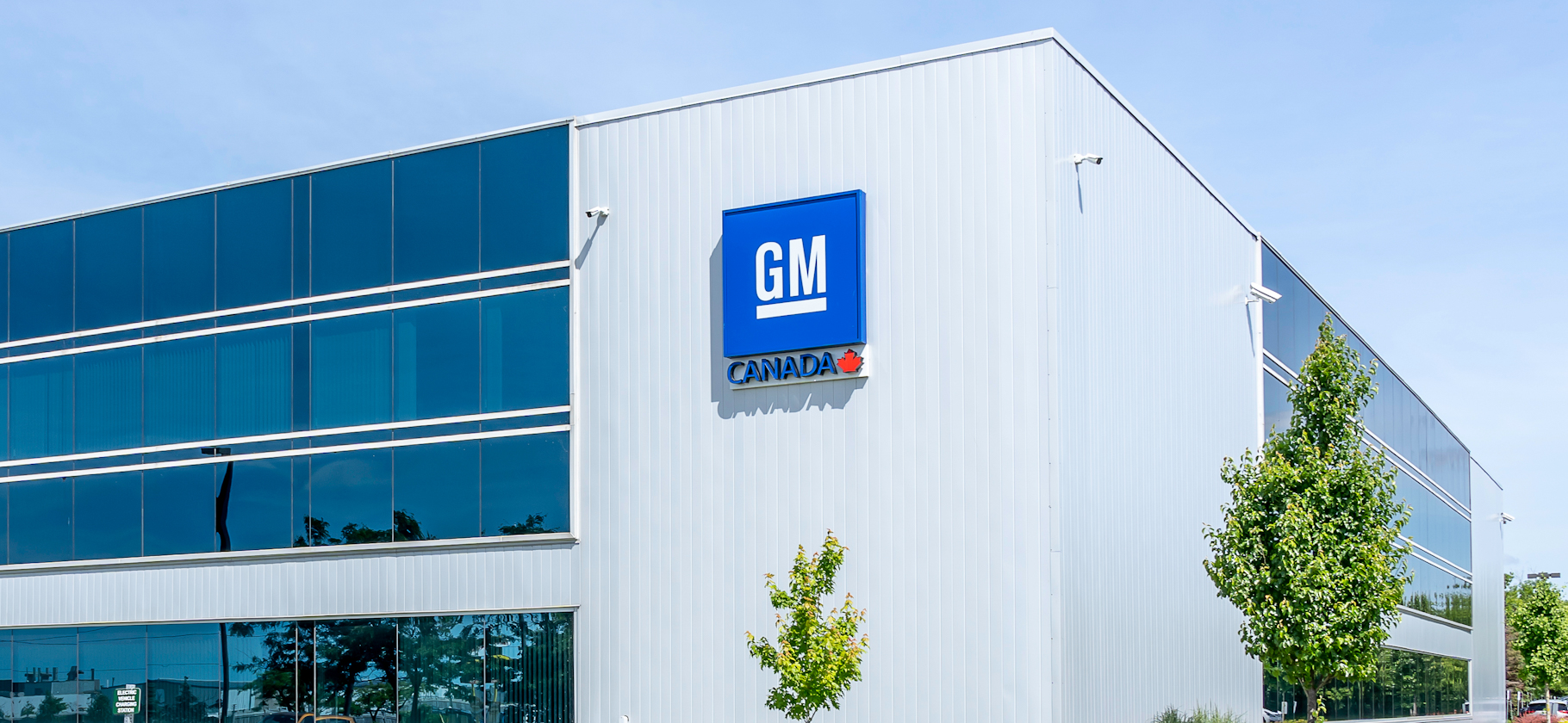 GM планирует удвоить выручку к 2030 году за счет электрокаров и подписок