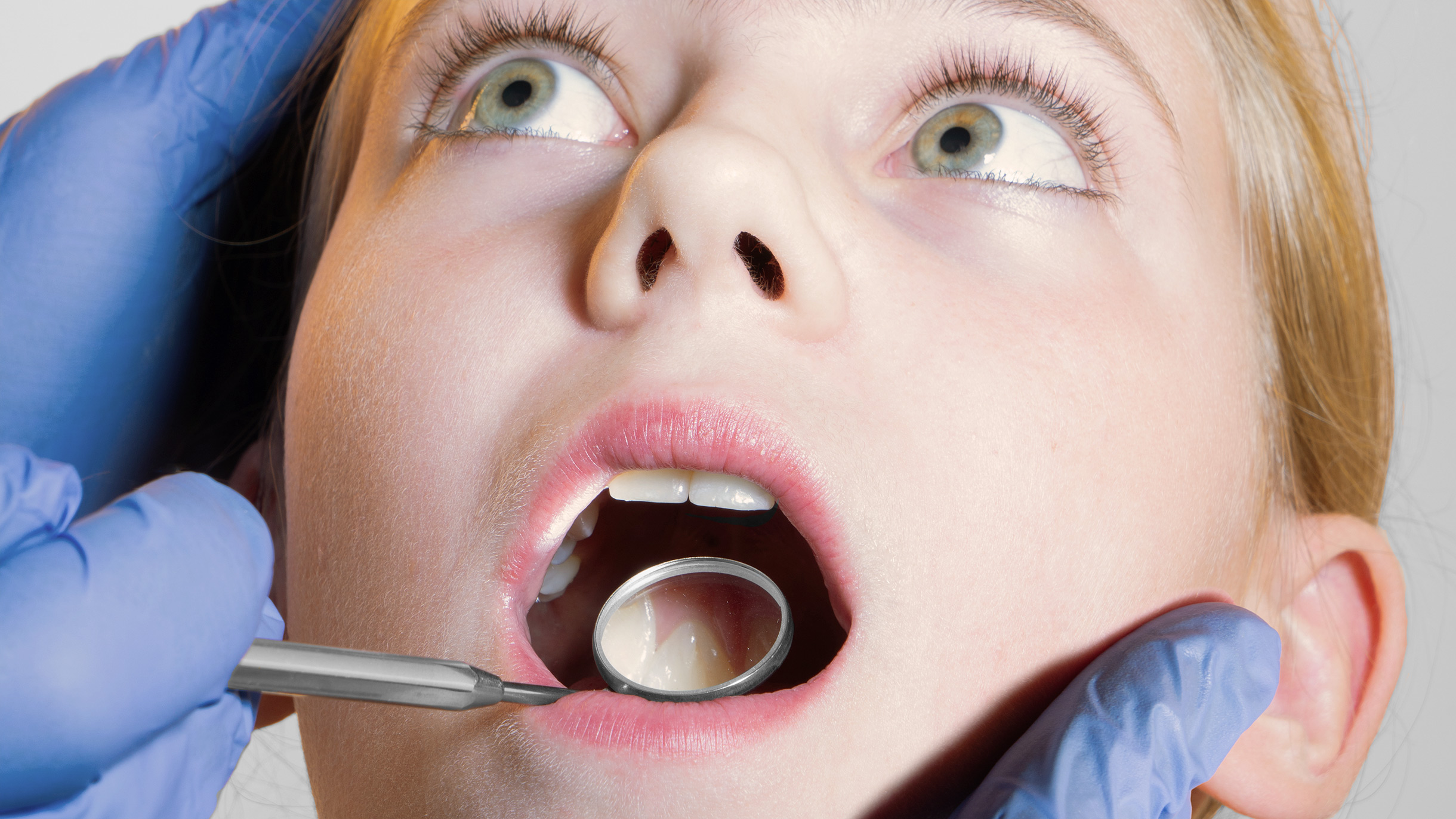 Сколько стоит лечение детских зубов
