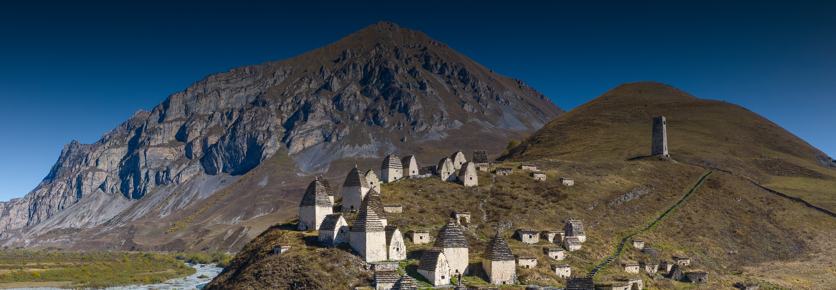 Что посмотреть на Кавказе за неделю: 13 достопримечательностей