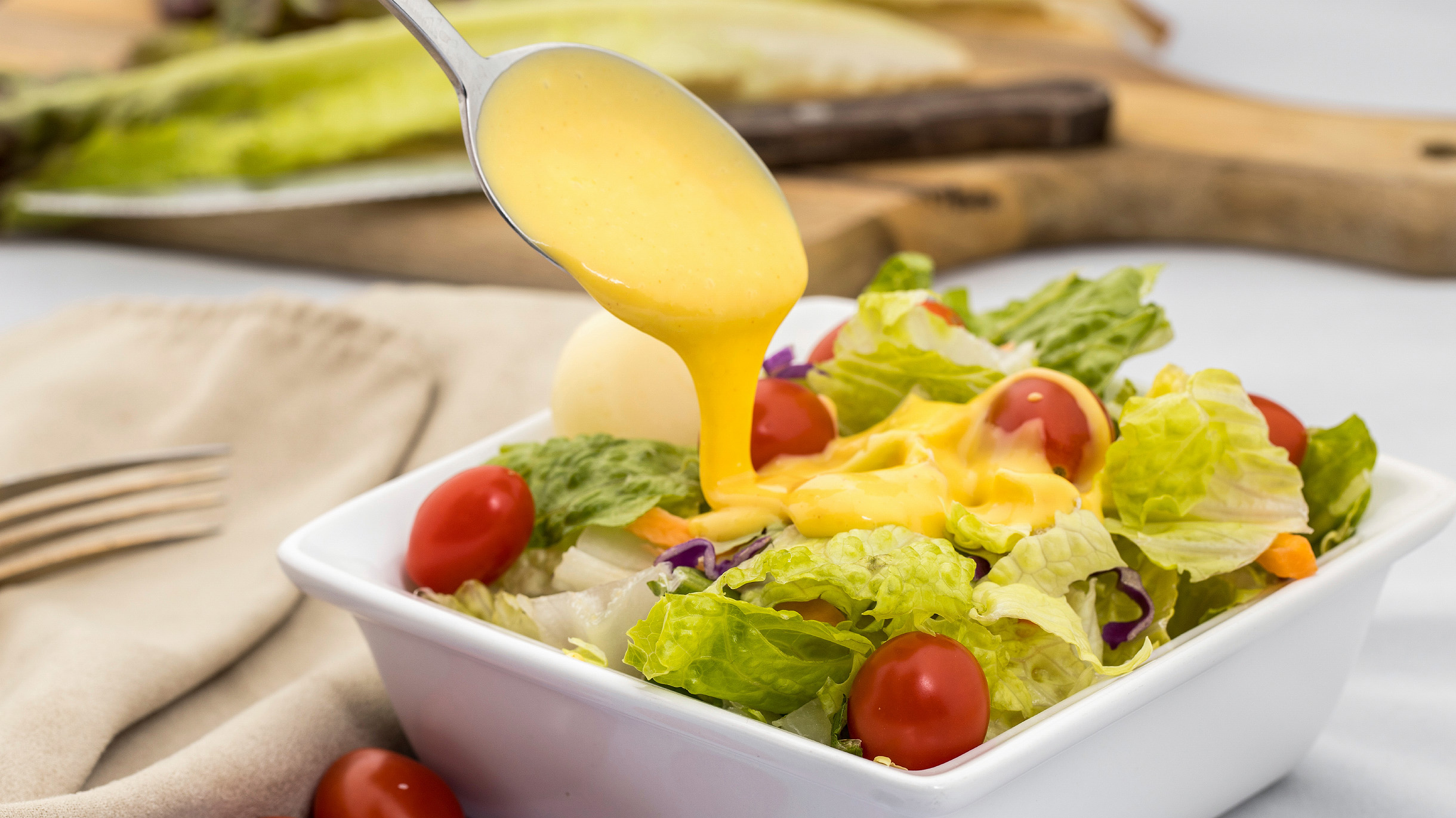 10 простых домашних соусов для салатов и овощных блюд