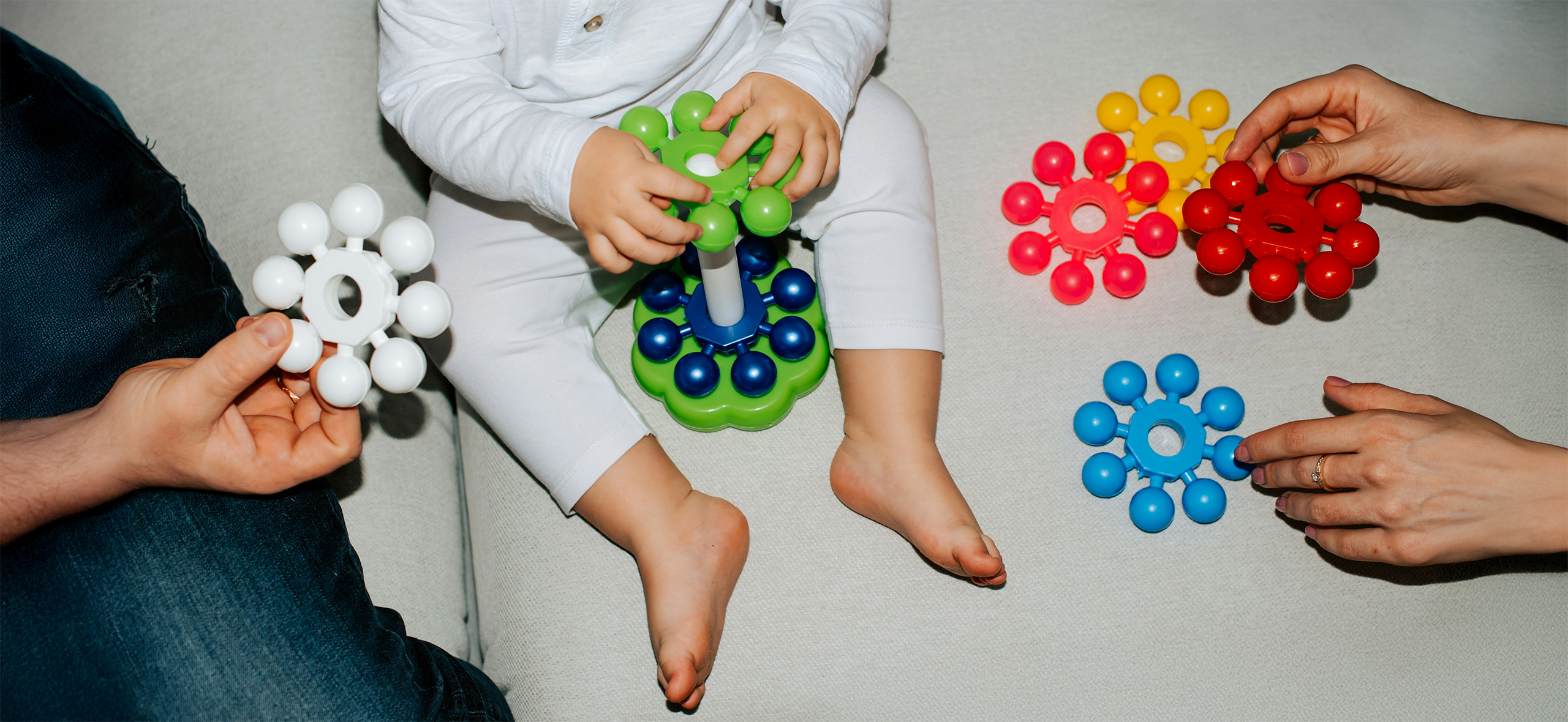 Как в семьях с детьми распреде­ля­ется ментальный труд: изучаем иссле­до­­ва­ние европей­ских социологов