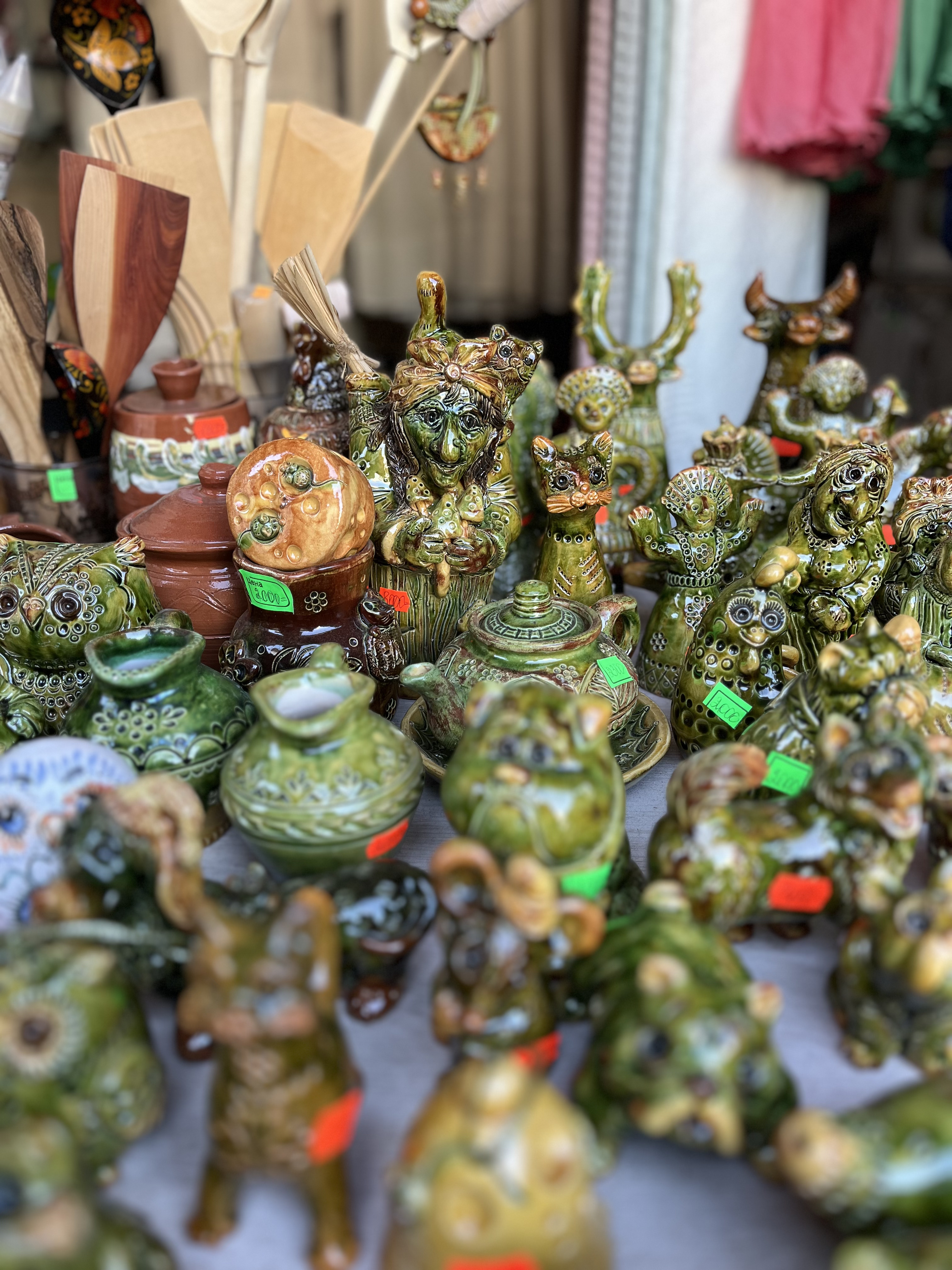 Игрушки недешевые по сравнению с другими, но очень самобытные. На мастер-классе в музее можно сделать такую игрушку самому