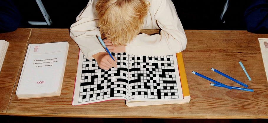 Мини-кроссворд № 82: про школьные предметы — русский язык