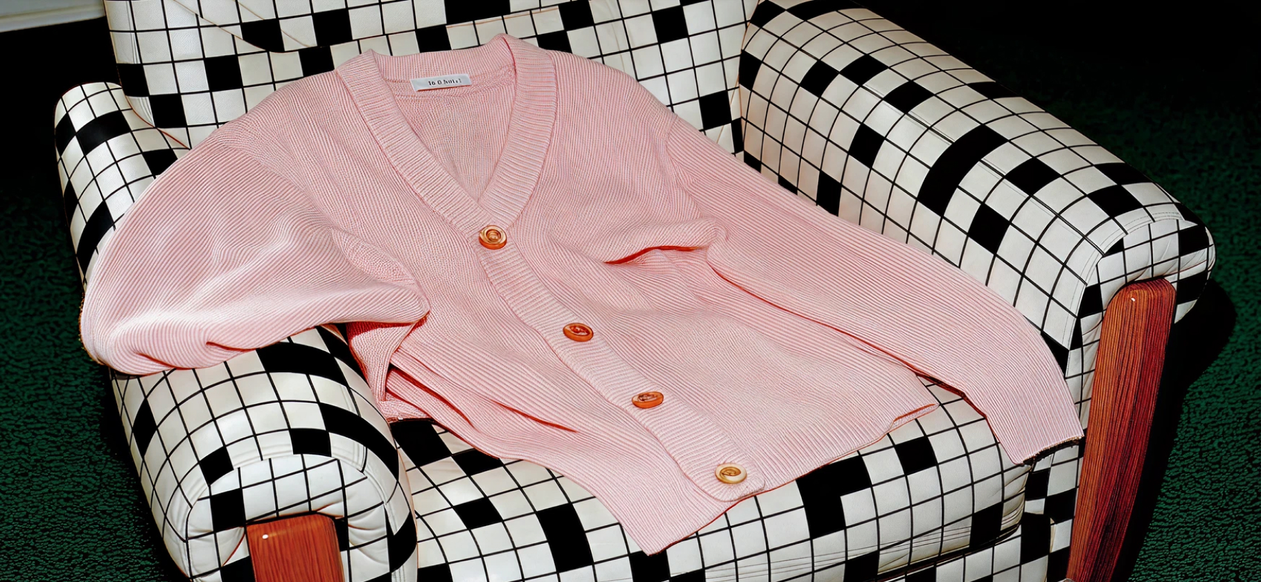 Мини-кроссворд № 94: про гарде­роб — кофты