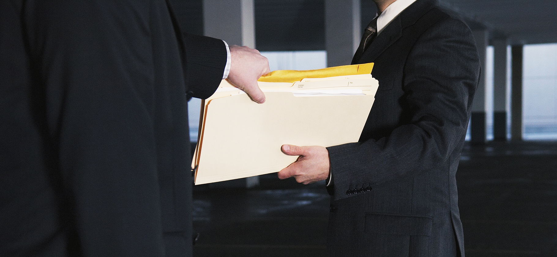 Мосбиржа приоста­новит торги распис­ками Ozon из⁠-⁠за​ смены юрисдикции компании