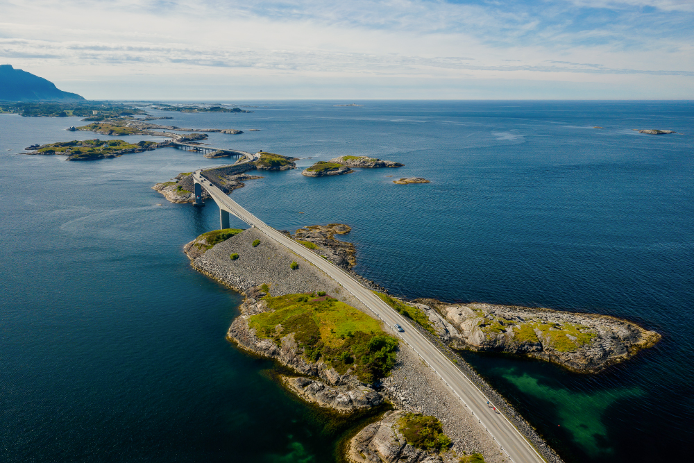 Трасса получила две награды британской газеты The Guardian — «Строение века Норвегии» и «Лучшая туристическая дорога страны». Фото: Stuedal / Shutterstock