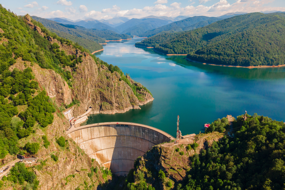 Видрару — самая высокая плотина в Румынии. Фото: Oanea / Shutterstock