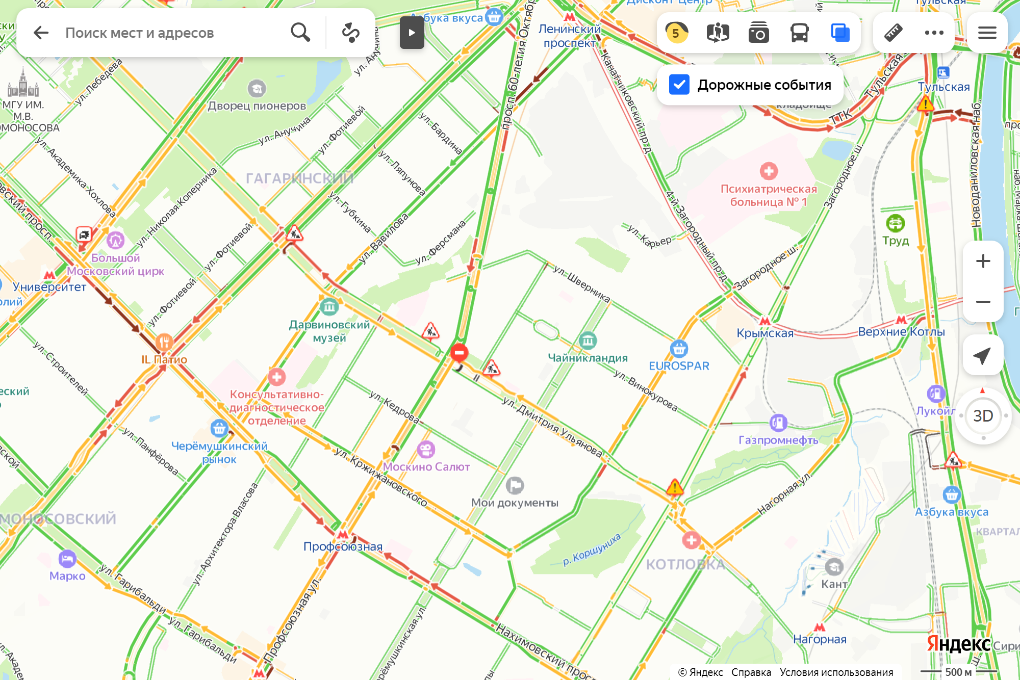 В будни в 09:10 пробки только у метро. Источник: yandex.ru/maps