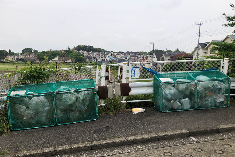 Разные конфигурации придомовых пунктов сбора мусора