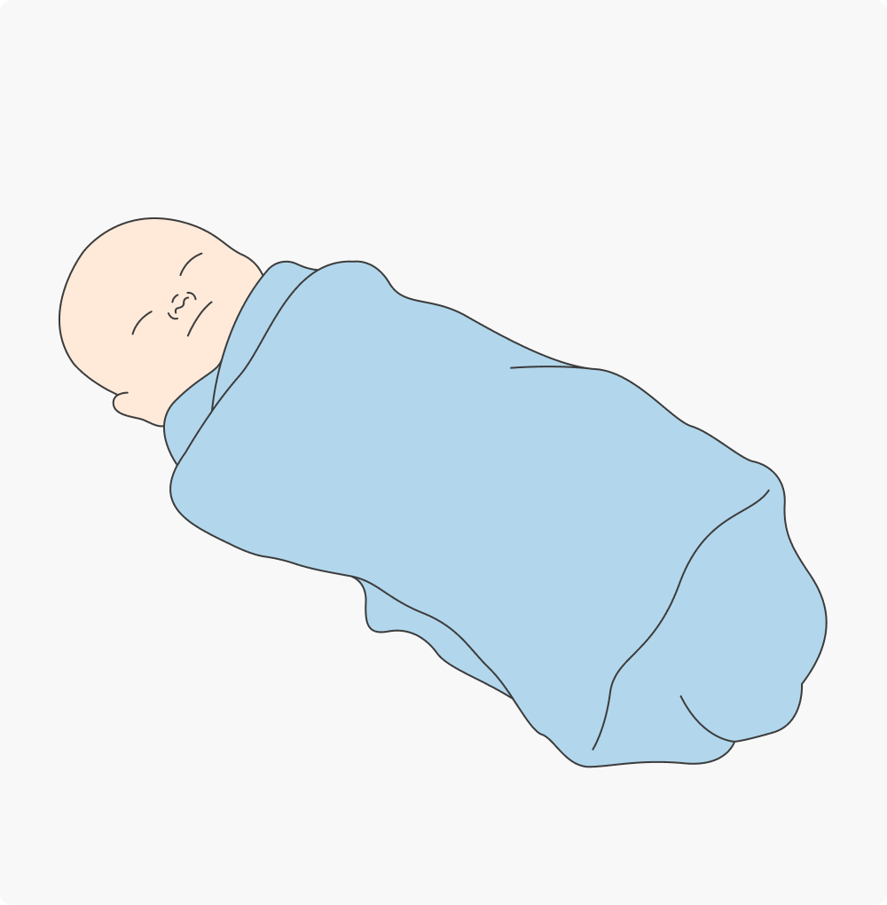 Спеленутый ребенок всегда должен спать на спине. Это самое безопасное положение
