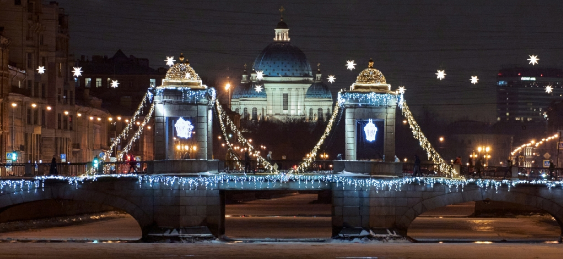 Где обновить ава­тарку к Новому году: 15 мест для краси­вых зимних фото в Петербурге