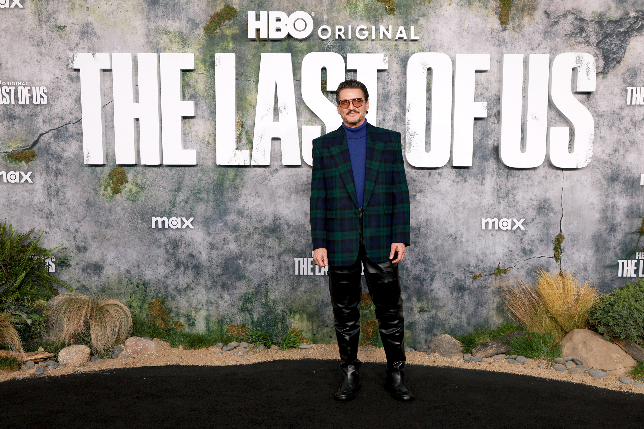 Педро Паскаль на премьере второго сезона The Last of Us. Фотография: Matt Winkelmeyer / Getty Images