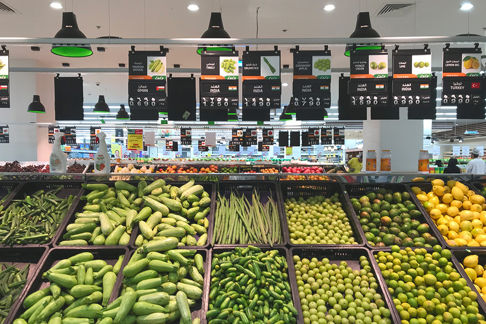 Фрукты и овощи в супермаркетах Маската всегда свежие и сочные