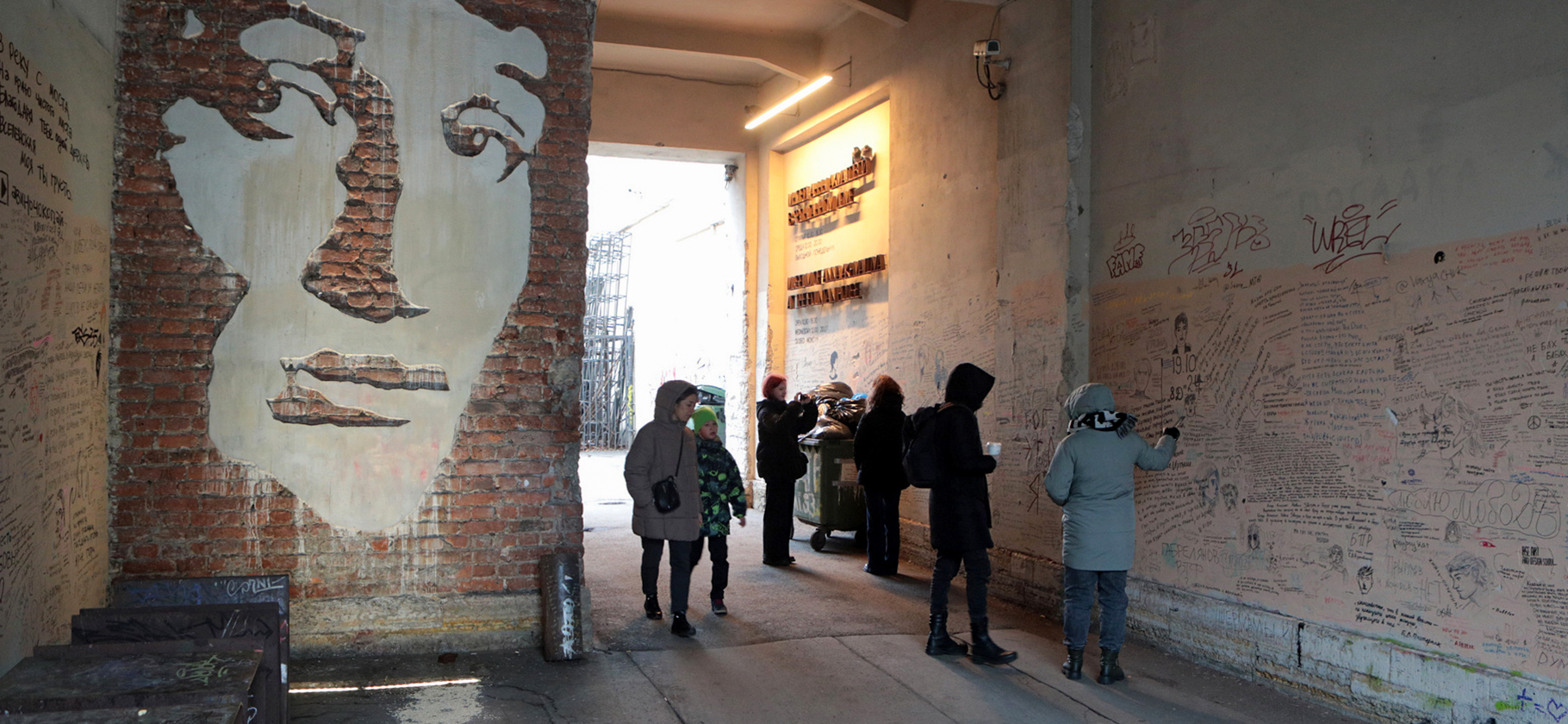 Фотопрогулки и бесплатные лекции о поэзии: в Петер­бурге пройдет фести­валь «Архи­тектура акмеизма»