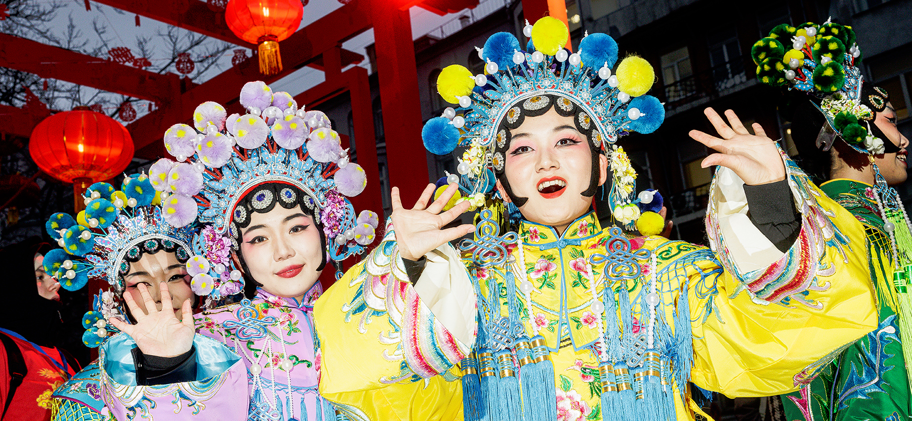 Китайская опера, акробаты и народ­ные гуляния: как в Москве отпразд­нуют китай­ский Новый год