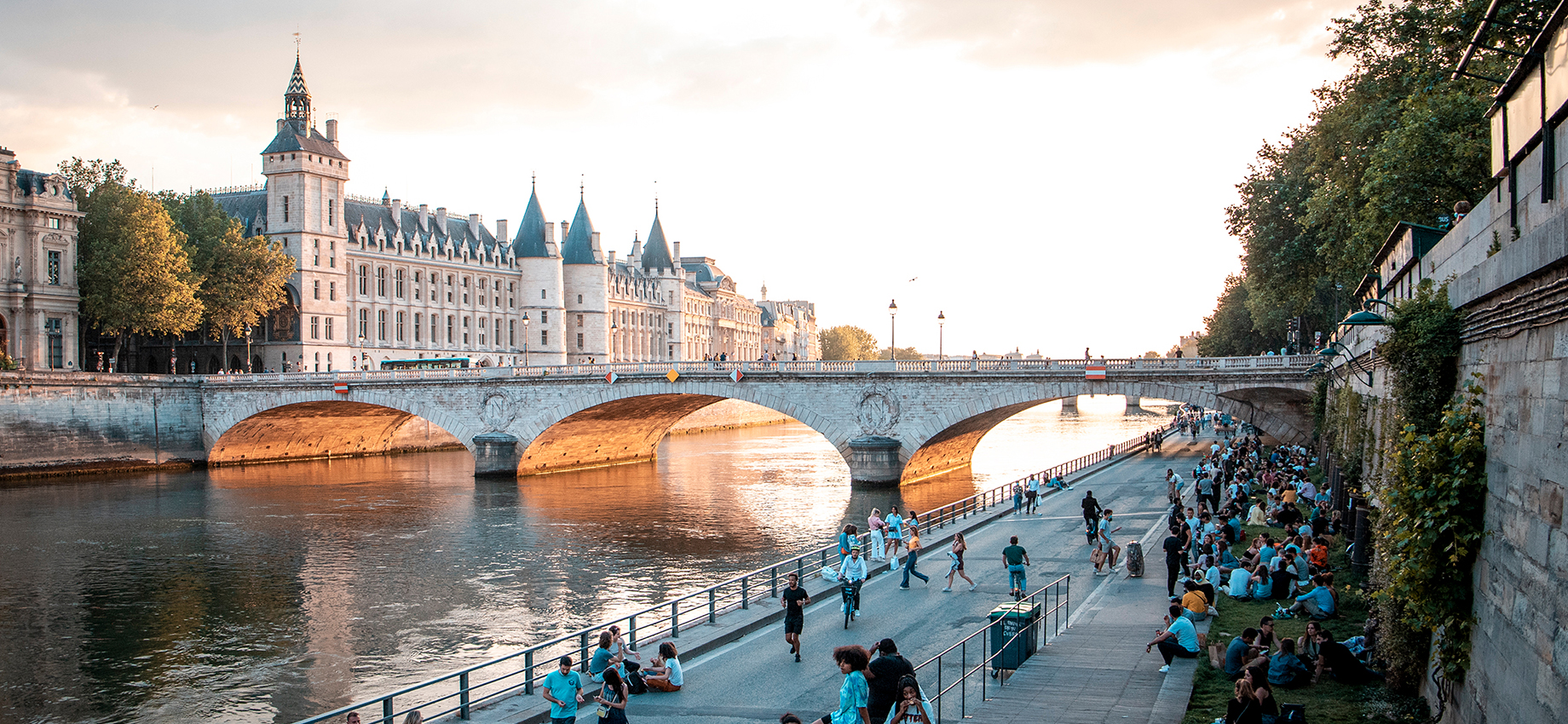 Как получить туристическую визу во Францию в 2024 году