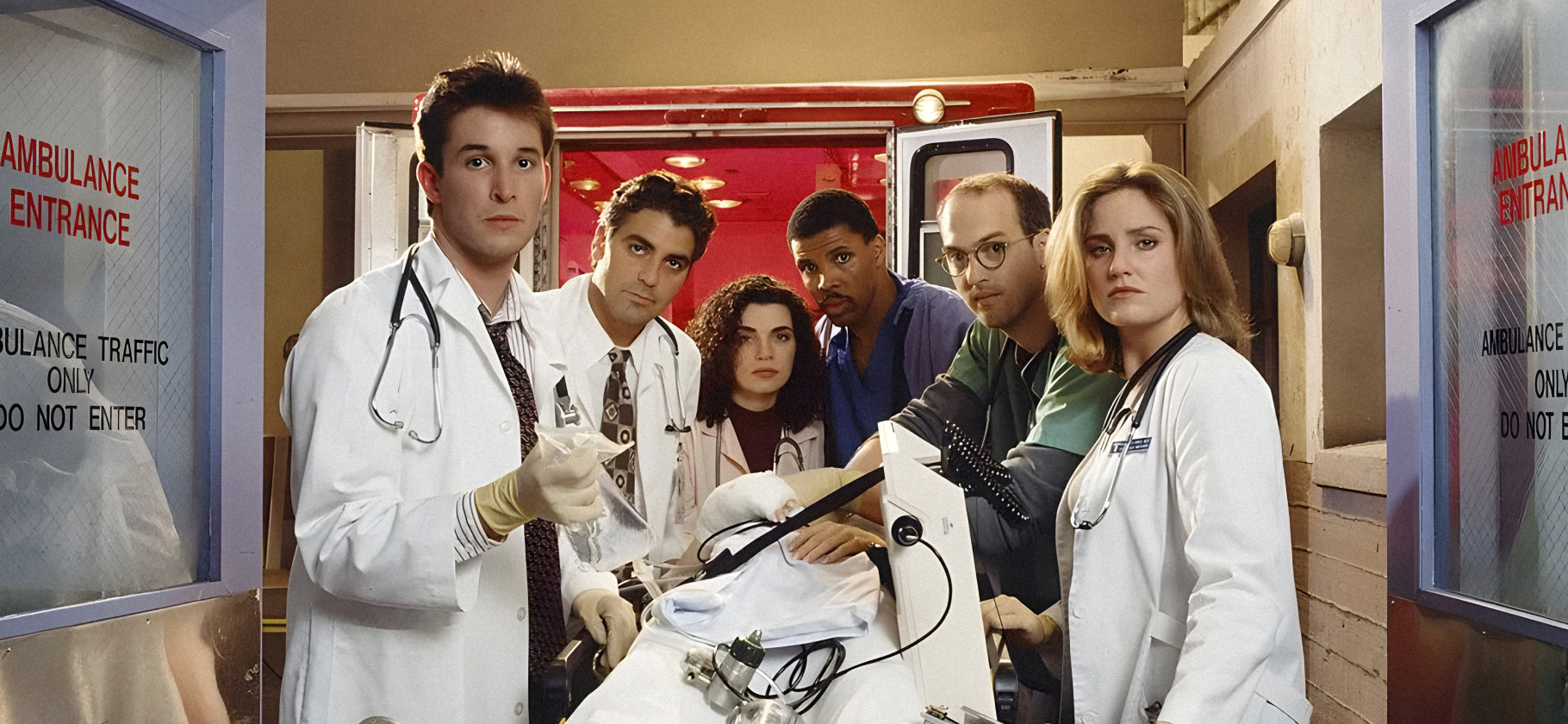 «Жизнь в больнице показана так, как будто снято у нас и сейчас»: 9 сериалов про врачей