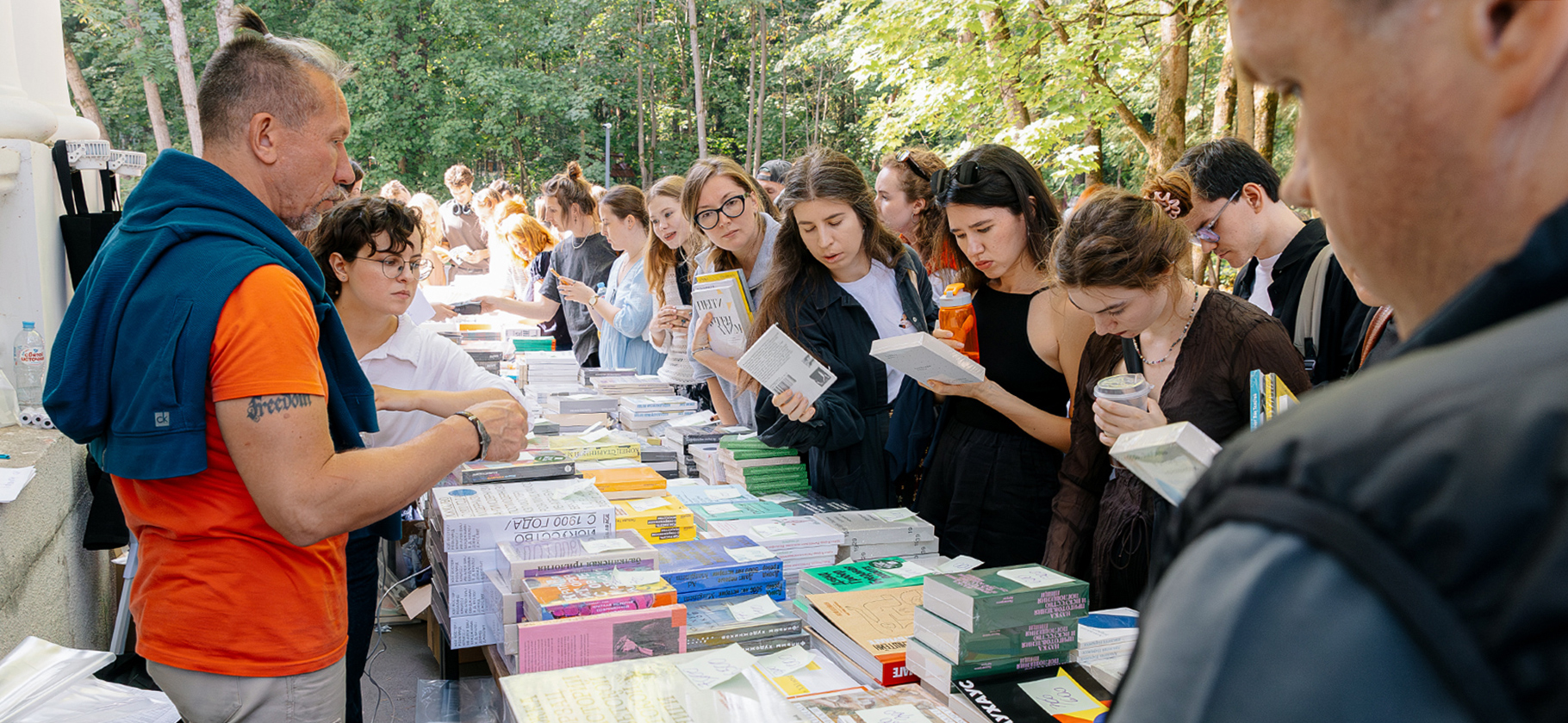В Москве стартовала «Московская книжная неделя»: чем заняться на фестивале