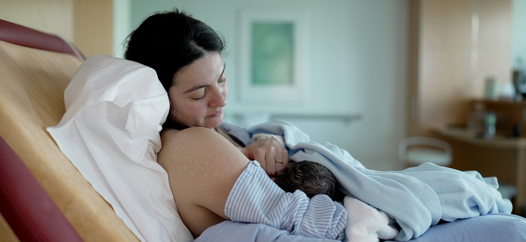 «Простить не могу»: 4 истории рожениц, которые столкнулись с жестоким обраще­нием медиков