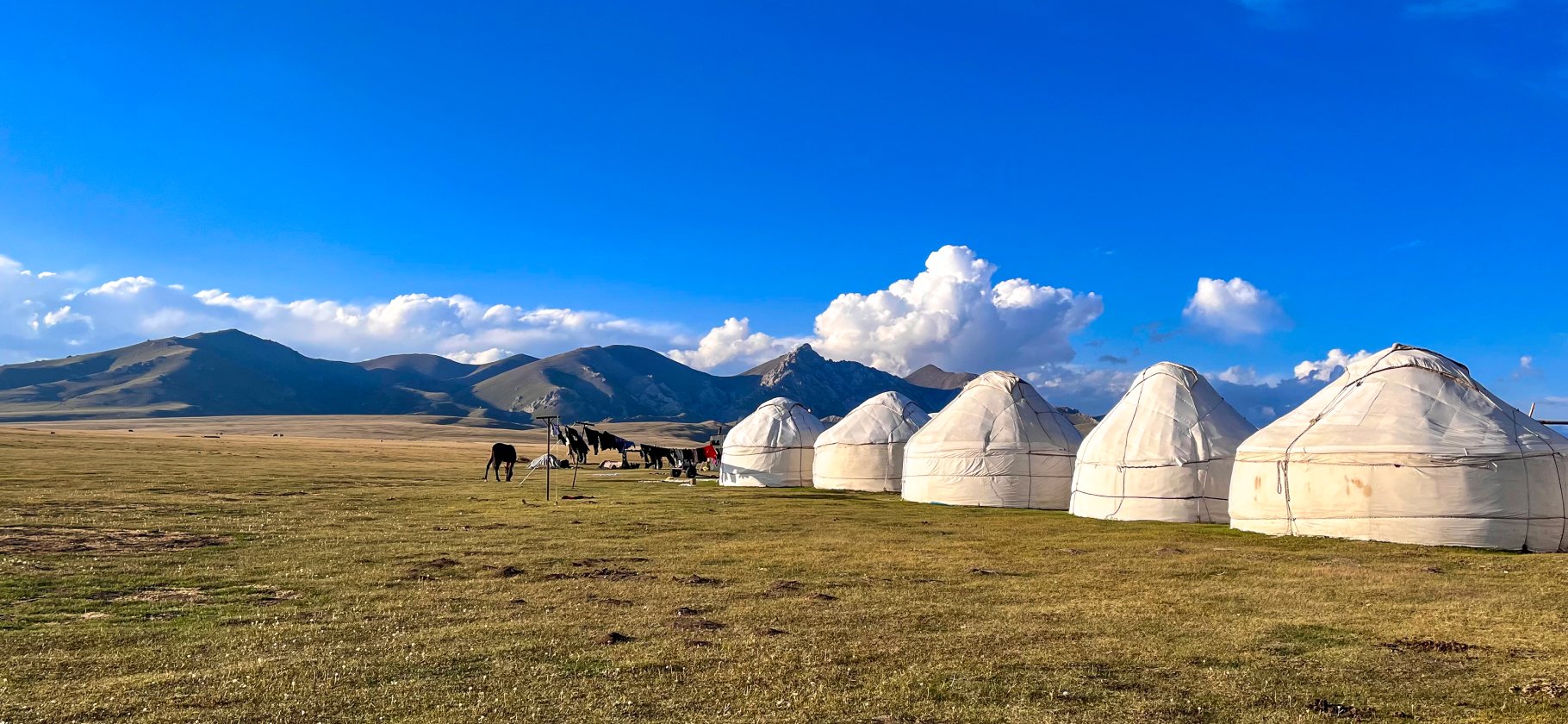 Альбом из поездки: 11 фото из свадебного путешествия в Киргизию