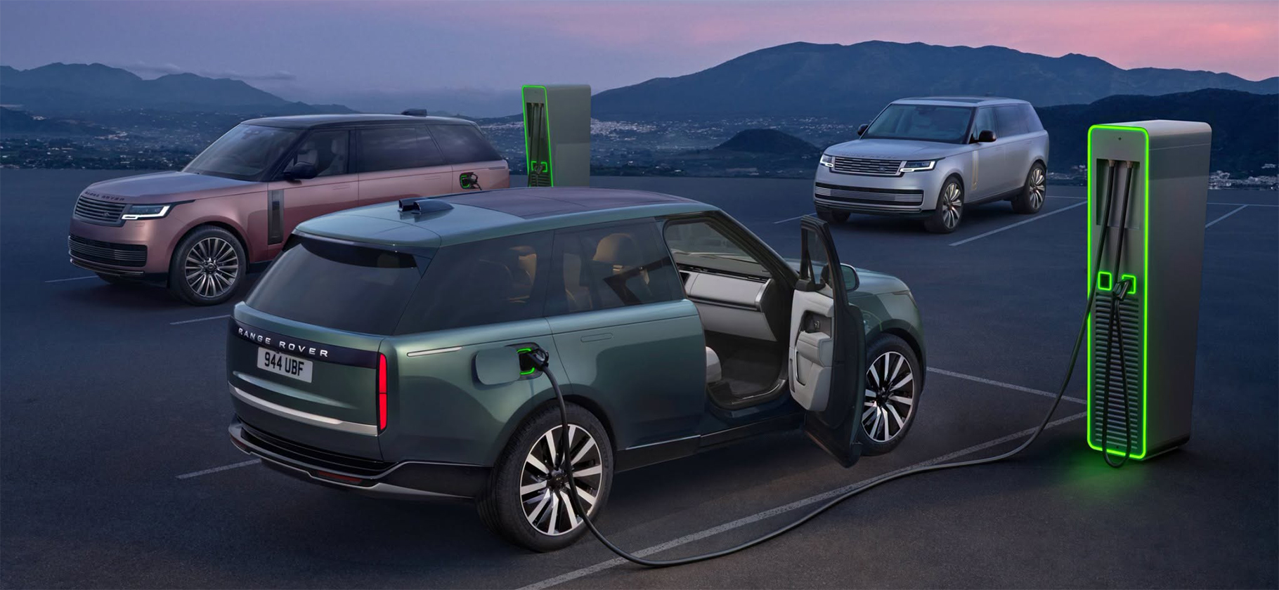 Концерн Jaguar Land Rover представил Range Rover Electric — свой первый полностью электрический автомобиль