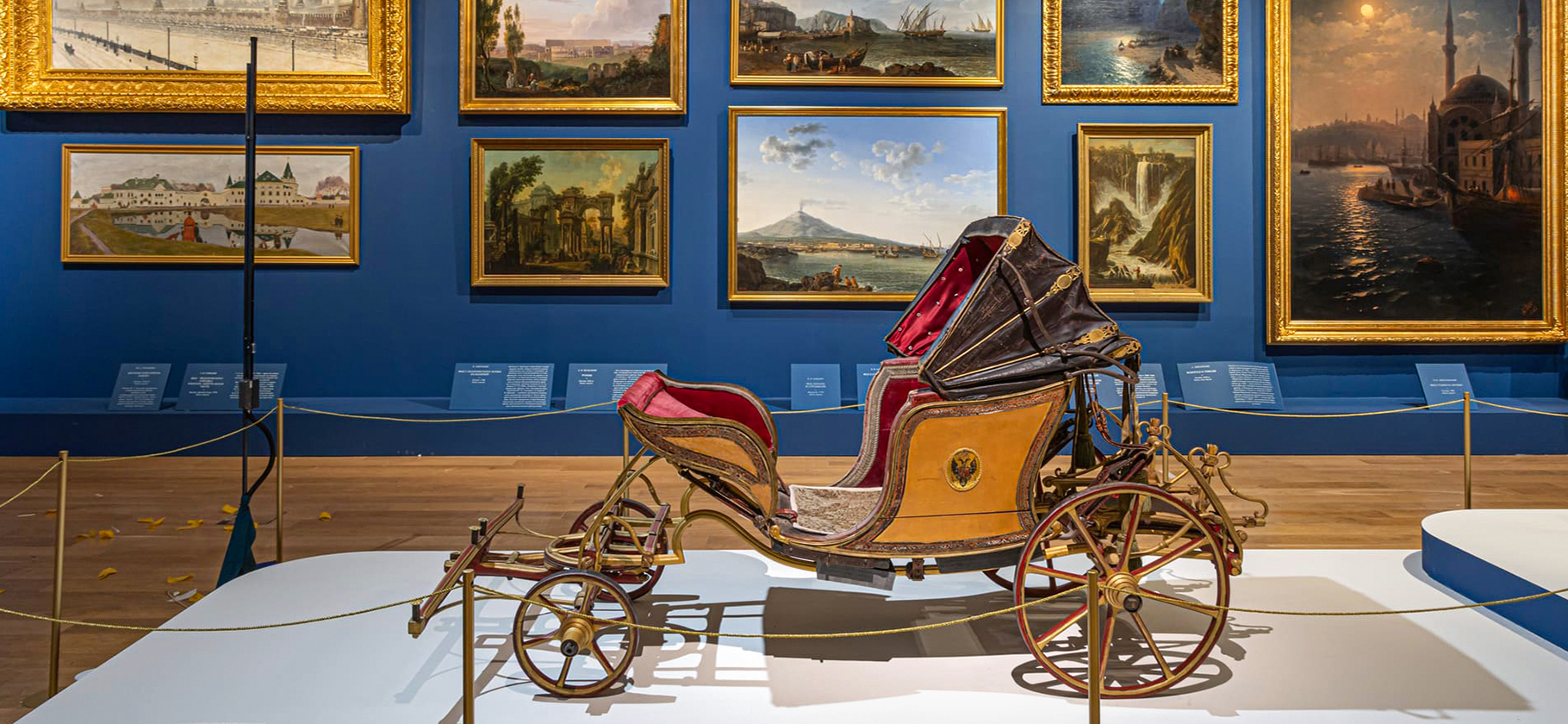 В Москве открылась выставка «Сокровища императорских резиденций. Царское Село» — часть экспонатов покажут впервые