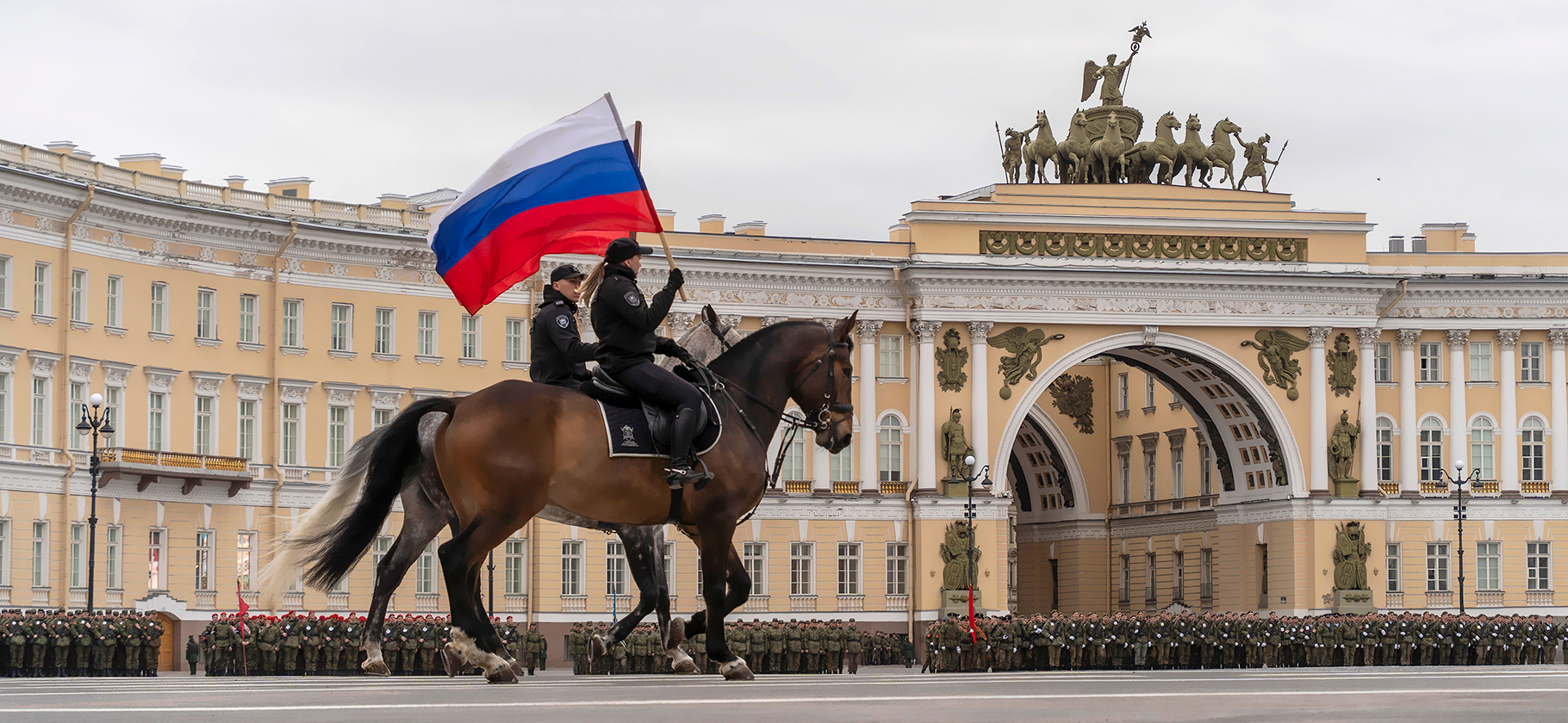 9 мая в центре Петербурга ограничат работу ТЦ, перекроют улицы и запретят электросамокаты: главное