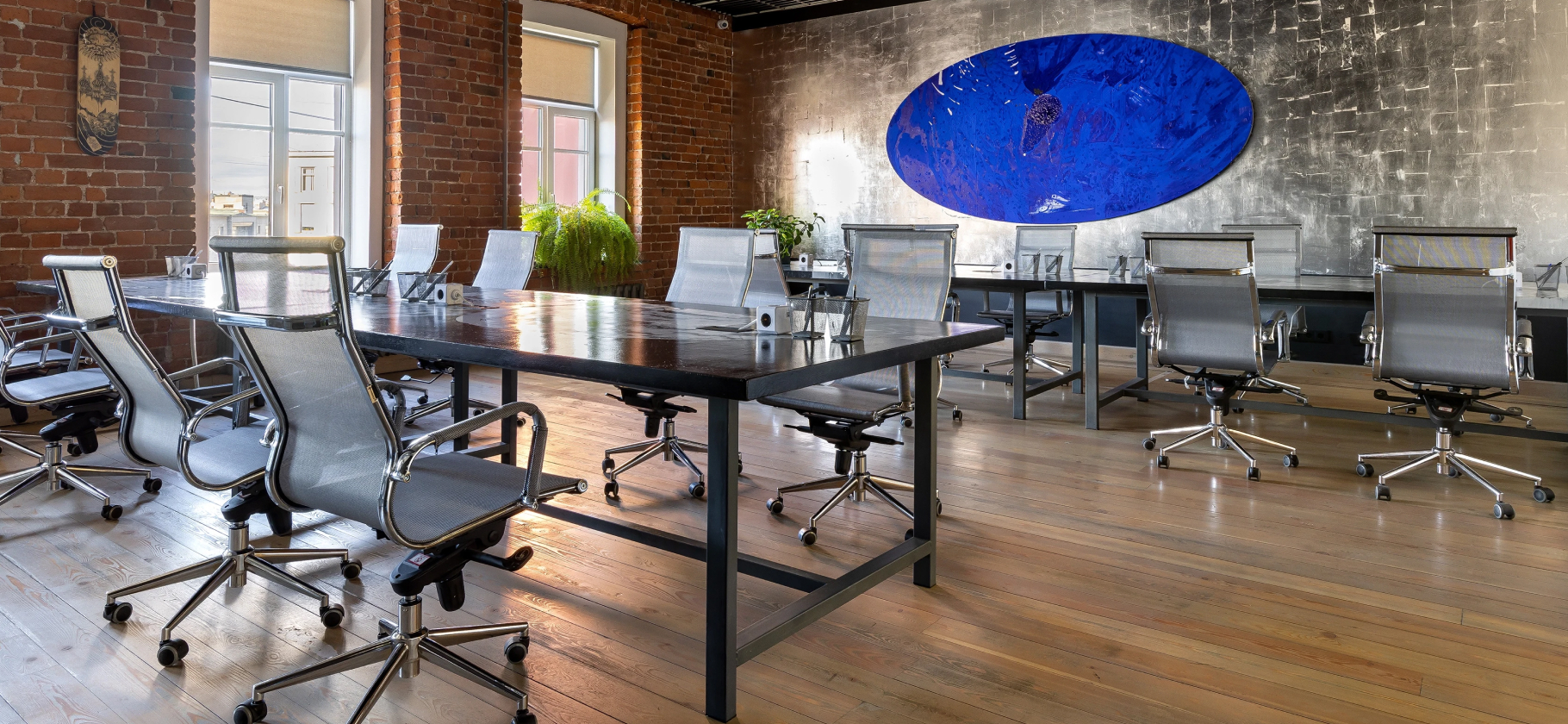 16 коворкингов и кафе, где можно поработать в Санкт-Петербурге