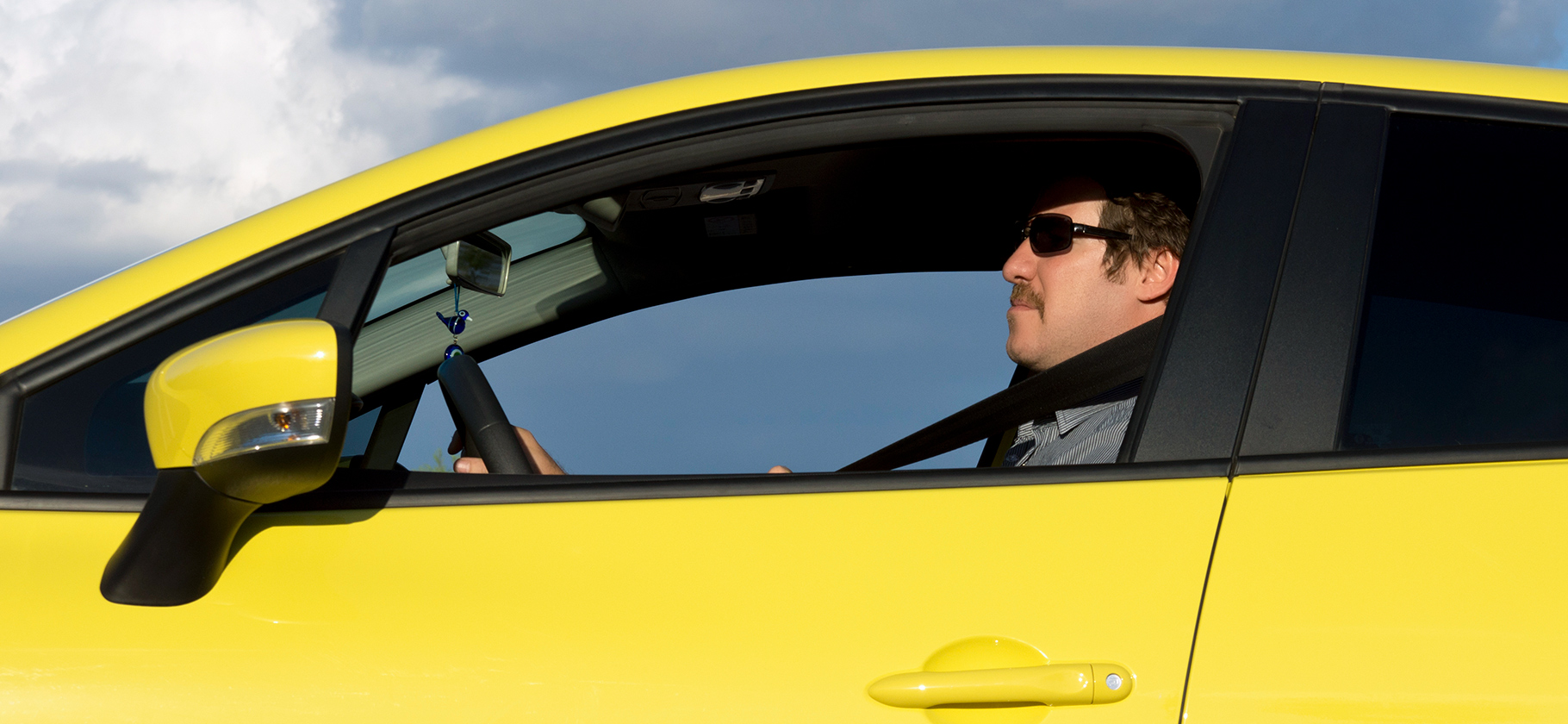 В России само­за­нятым таксистам разрешили работать на иномар­ках, не под­ходящих под требо­вания локализации