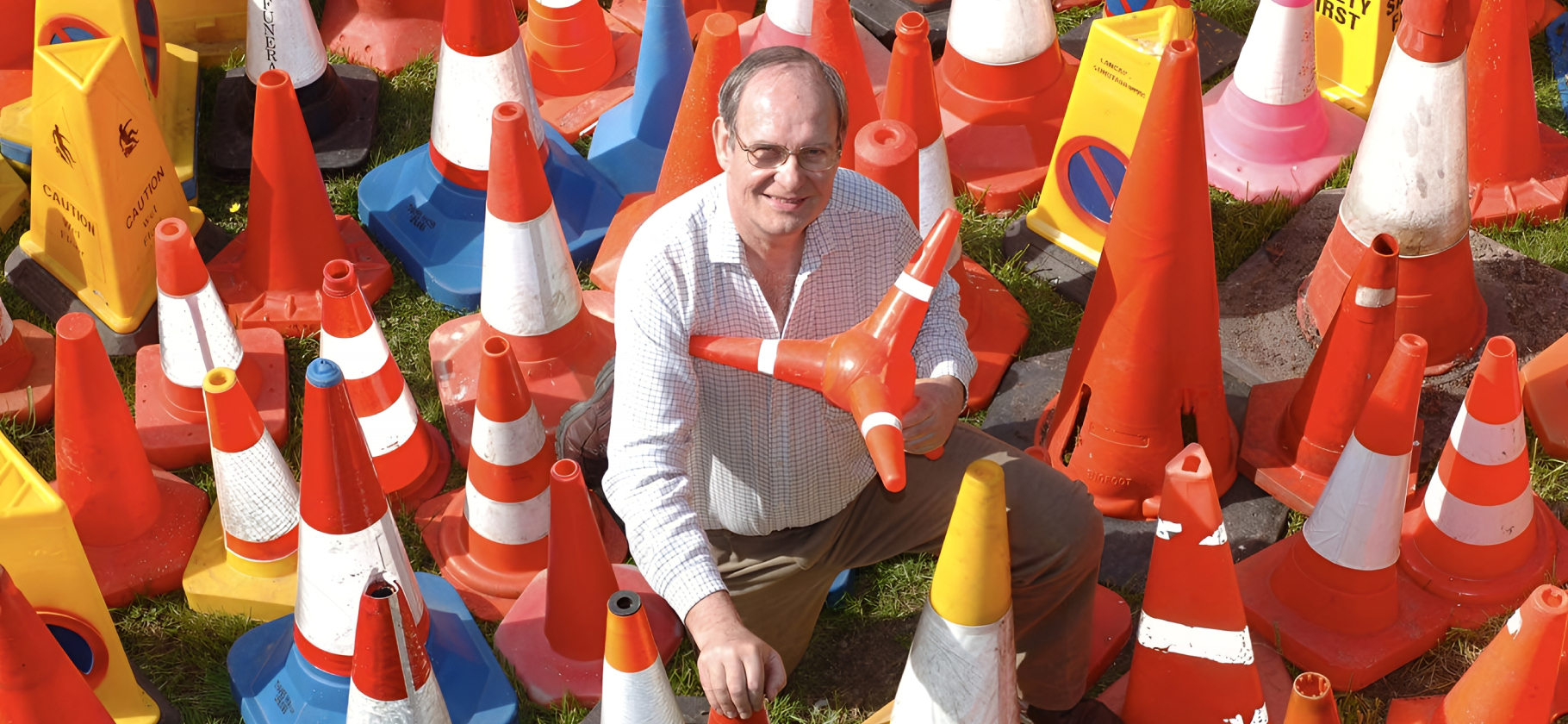 Чесалки для спины, пупочный пух и еще 13 безумных коллек­ций