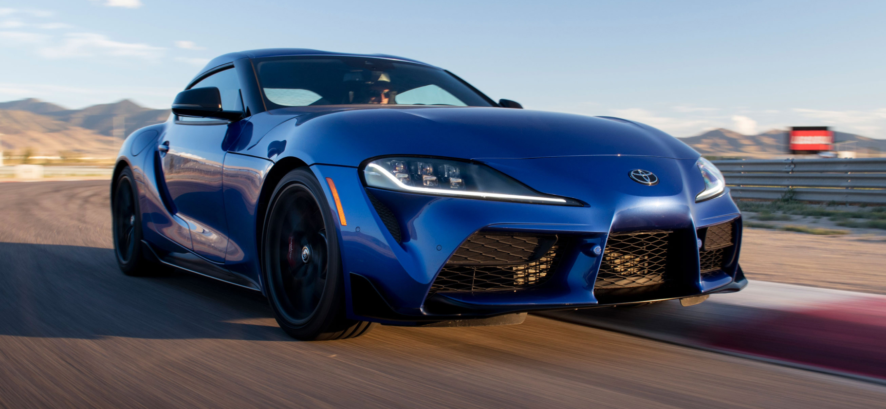 15 самых продава­емых в мире автомо­бильных брендов