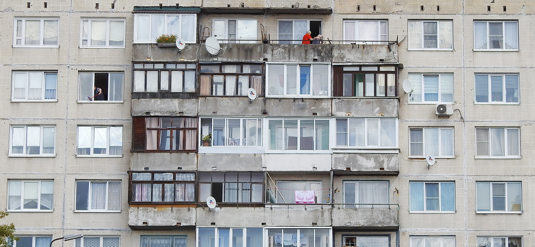 Можно ли застеклить балкон и лоджию: новый закон в 2023